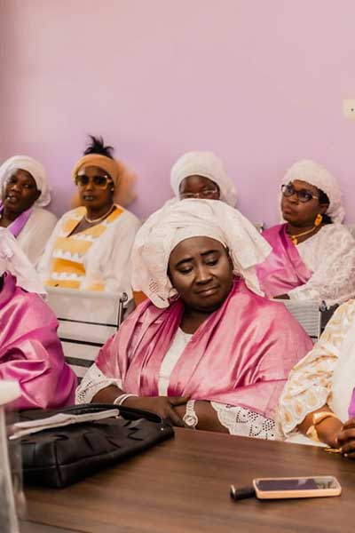 Femmes élues du CCFED attentives lors d'une session de travail